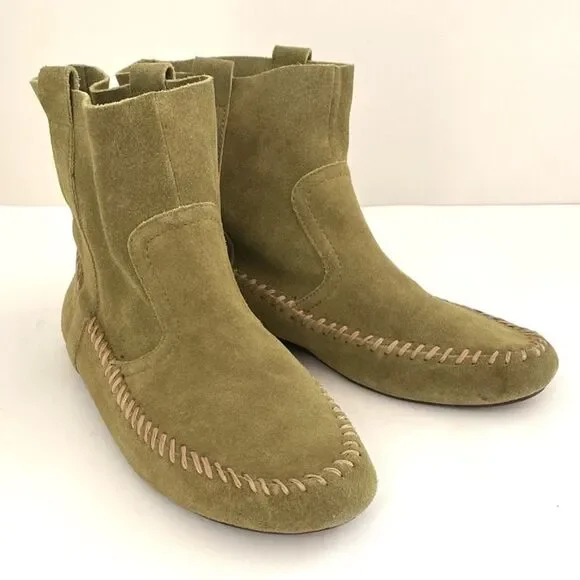 Anthropologie Latigo Olive Green Suede Moccasin Boho Bootie sz 9.5 Cottagecore - Picture 2 of 9